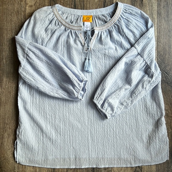 Ruby Road Top - Picture 1 of 6